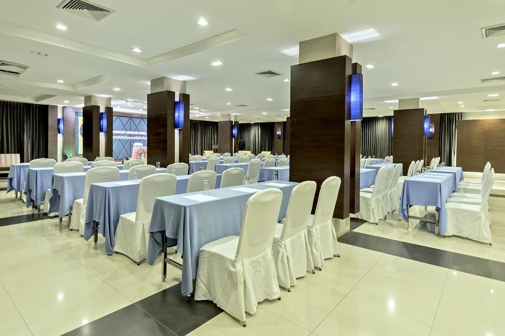 Navarat Heritage Hotel Kamphaeng Phet Esterno foto