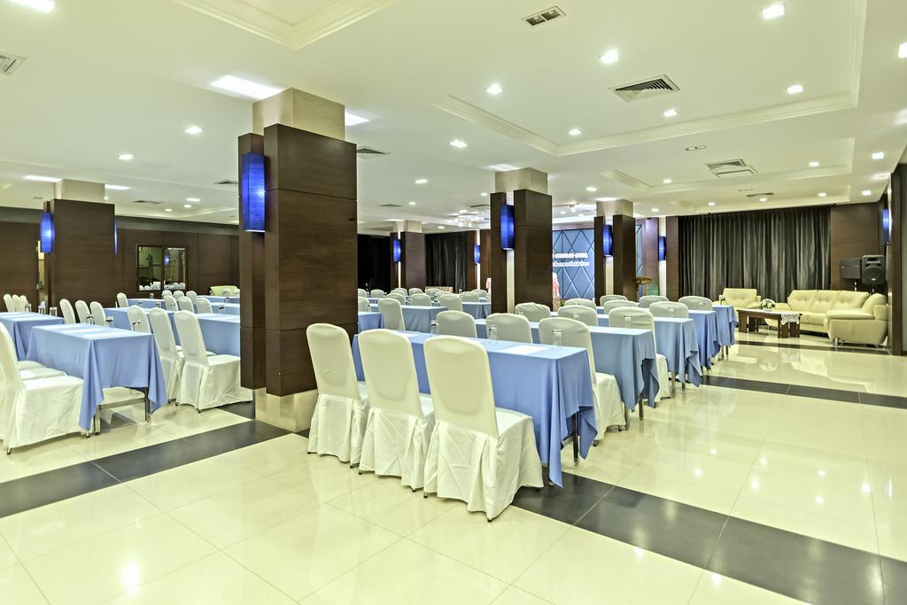 Navarat Heritage Hotel Kamphaeng Phet Esterno foto