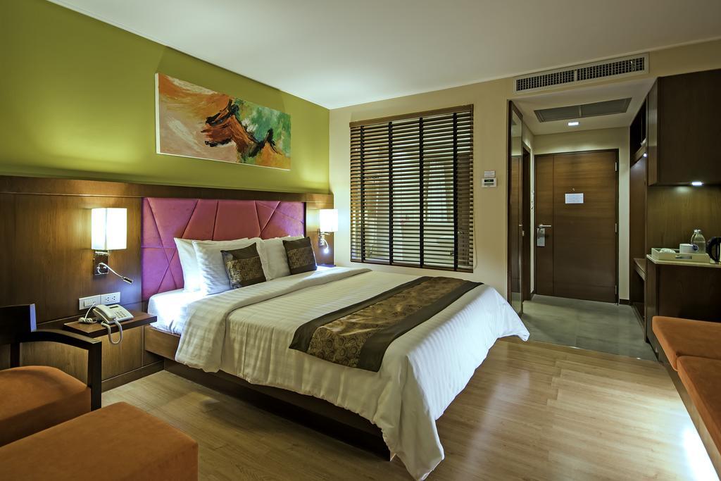Navarat Heritage Hotel Kamphaeng Phet Esterno foto